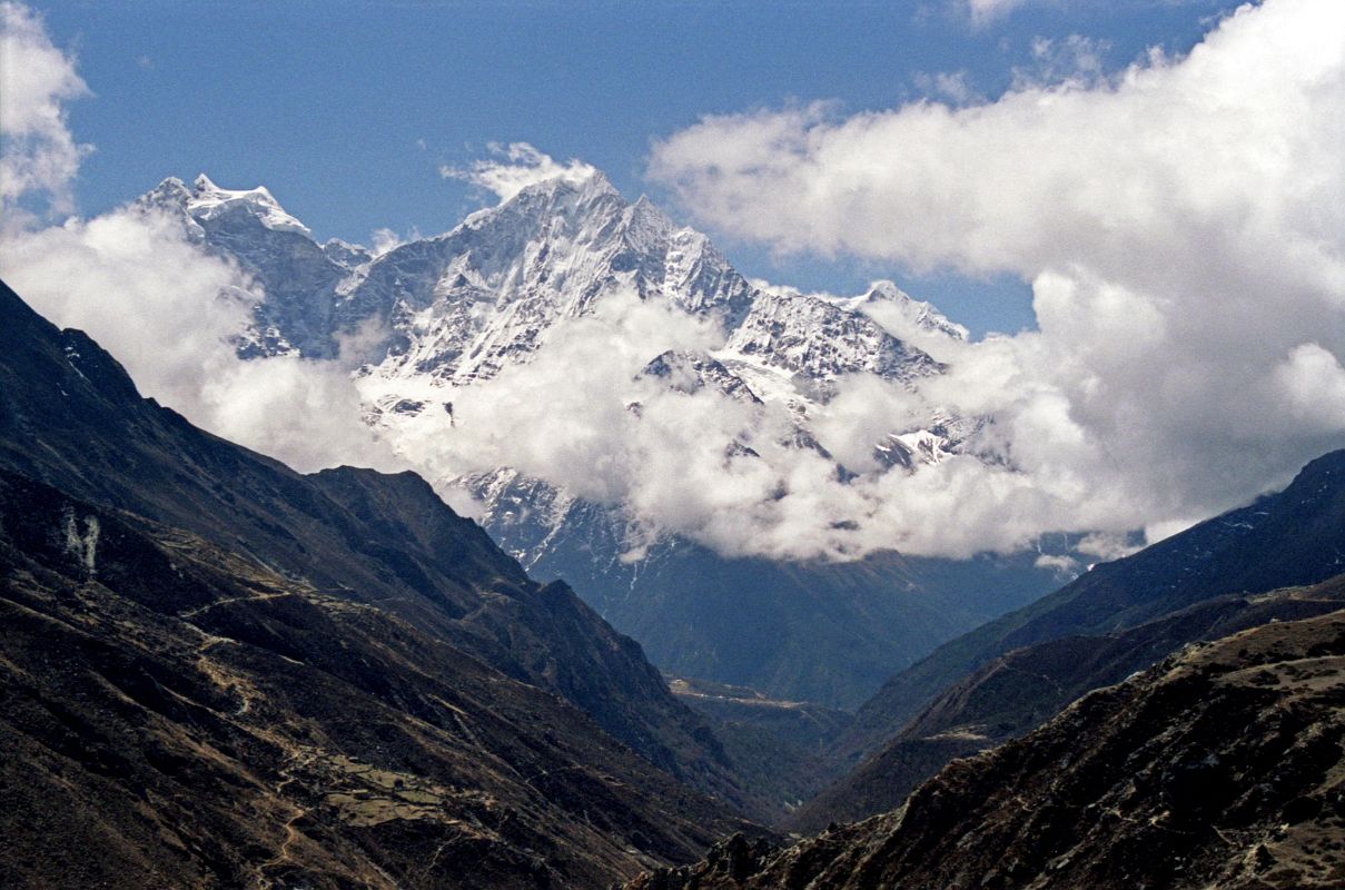 To Gokyo 2-5 Kangtega And Thamserku Machhermo